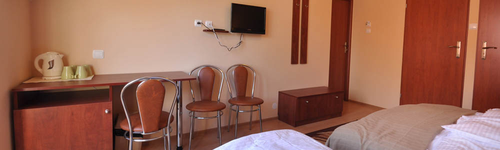 Resort lodging rooms house for rent restaurant food entertainment recreation Poland
