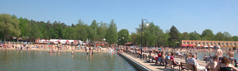 Resort lodging rooms house for rent restaurant food entertainment recreation Poland