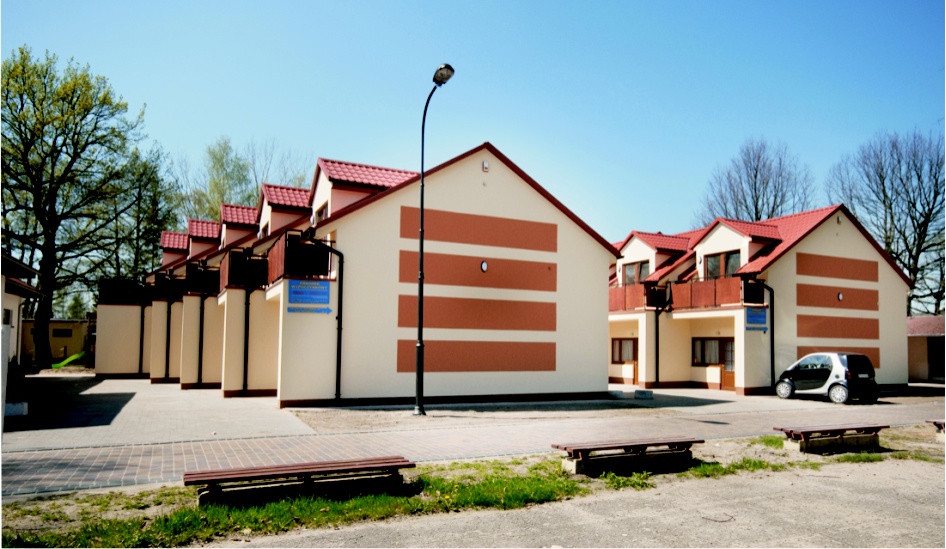 Resort lodging rooms house for rent restaurant food entertainment recreation Poland