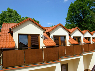 Resort lodging rooms house for rent restaurant food entertainment recreation Poland