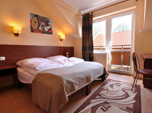 Resort lodging rooms house for rent restaurant food entertainment recreation Poland