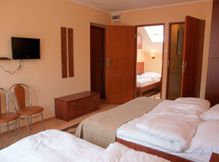 Resort lodging rooms house for rent restaurant food entertainment recreation Poland