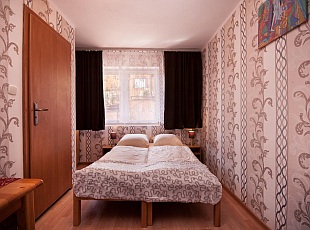 Resort lodging rooms house for rent restaurant food entertainment recreation Poland
