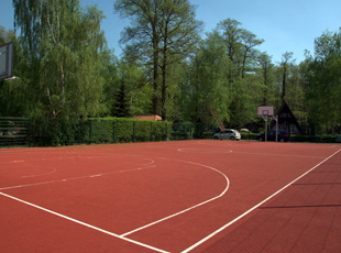 Resort lodging rooms house for rent restaurant food entertainment recreation Poland